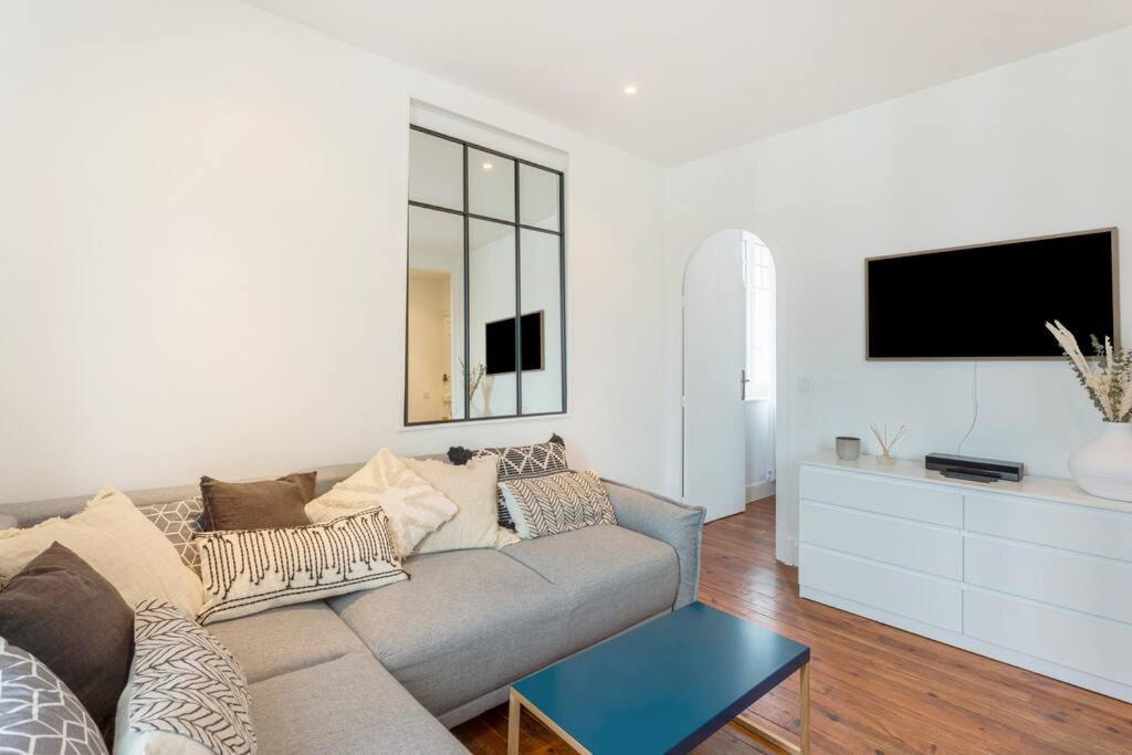 Appartement Rue Gambetta, Plage A 2 Min Saint-Jean-de-Luz Exterior photo
